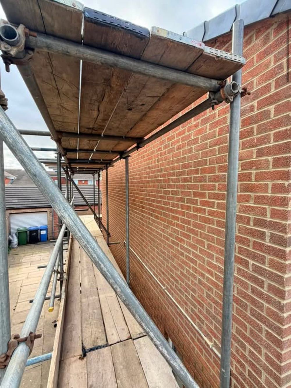 Rear wall