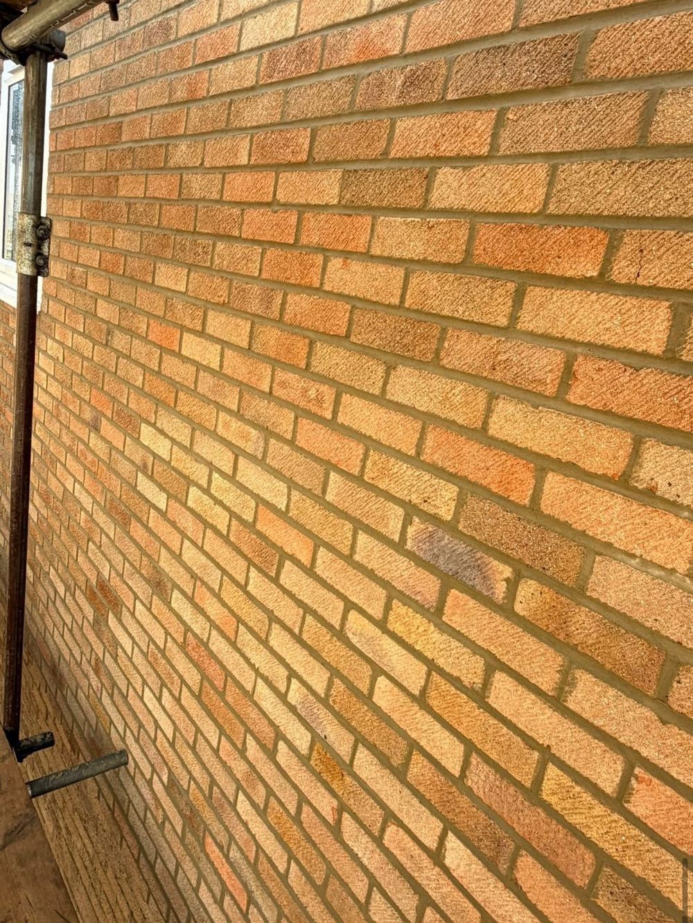 Close-up of the new pointing